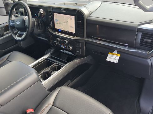 Used 2025 Ford F250 Lariat w/ Lariat Ultimate Package image 42