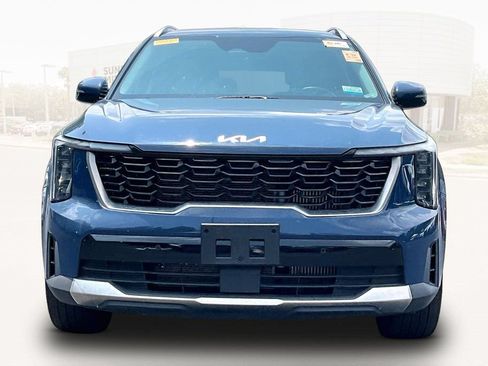 Used 2025 Kia Sorento EX AWD/4WD image 2