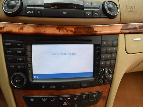 Used 2008 Mercedes-Benz E 350 4MATIC Sedan image 62