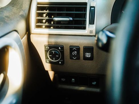 Used 2010 Lexus GX 460 Premium image 13