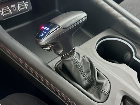 Used 2025 Dodge Durango GT RWD image 25