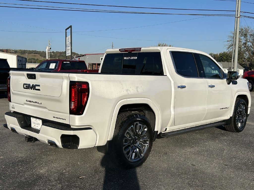 Used 2024 GMC Sierra 1500 Denali Ultimate AWD/4WD image 4