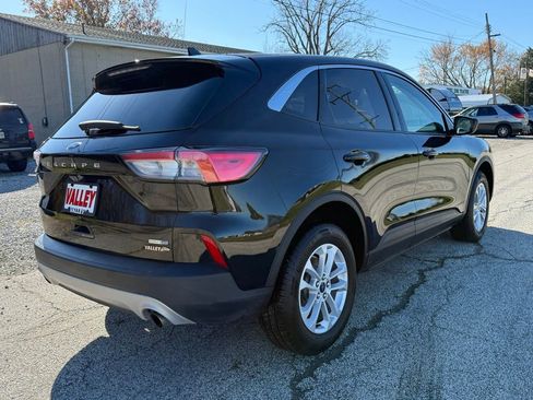 Used 2022 Ford Escape SE w/ Cold Weather Package image 13