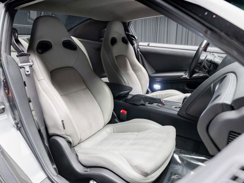 Used 2009 Nissan GT-R Premium AWD/4WD image 66