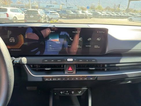 Certified 2025 Kia K4 FWD image 15