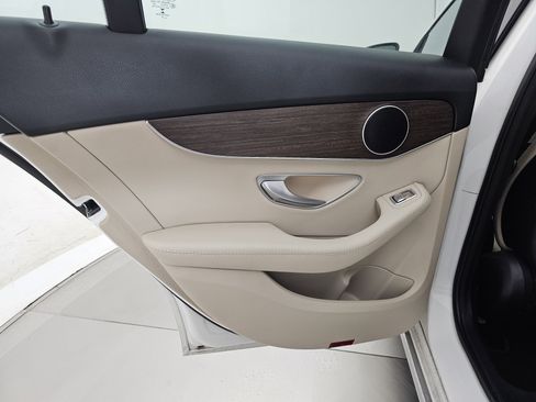 Used 2020 Mercedes-Benz C 300 4MATIC Sedan image 18