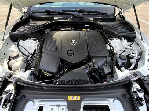 Certified 2025 Mercedes-Benz GLC 300 4MATIC image 20