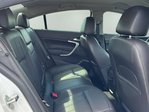 Used 2017 Buick Regal Sport Touring FWD image 12
