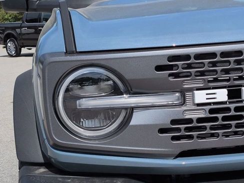 New 2025 Ford Bronco Badlands image 9