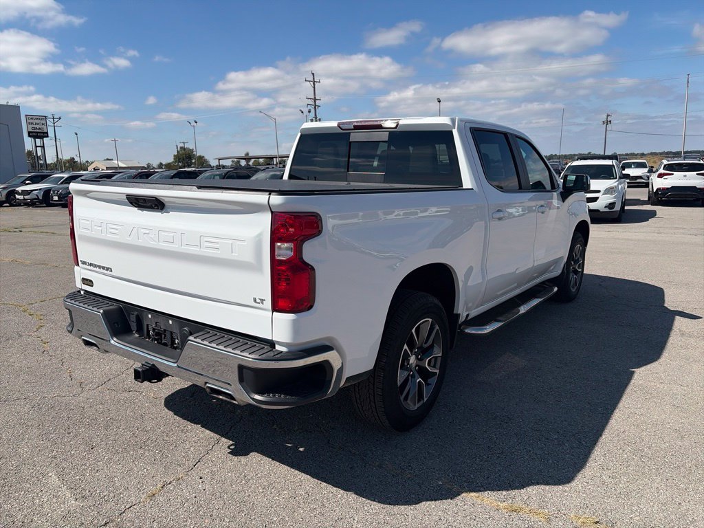 Used 2024 Chevrolet Silverado 1500 LT AWD/4WD image 6