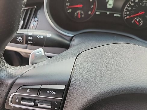 Used 2023 Kia Stinger GT2 image 14