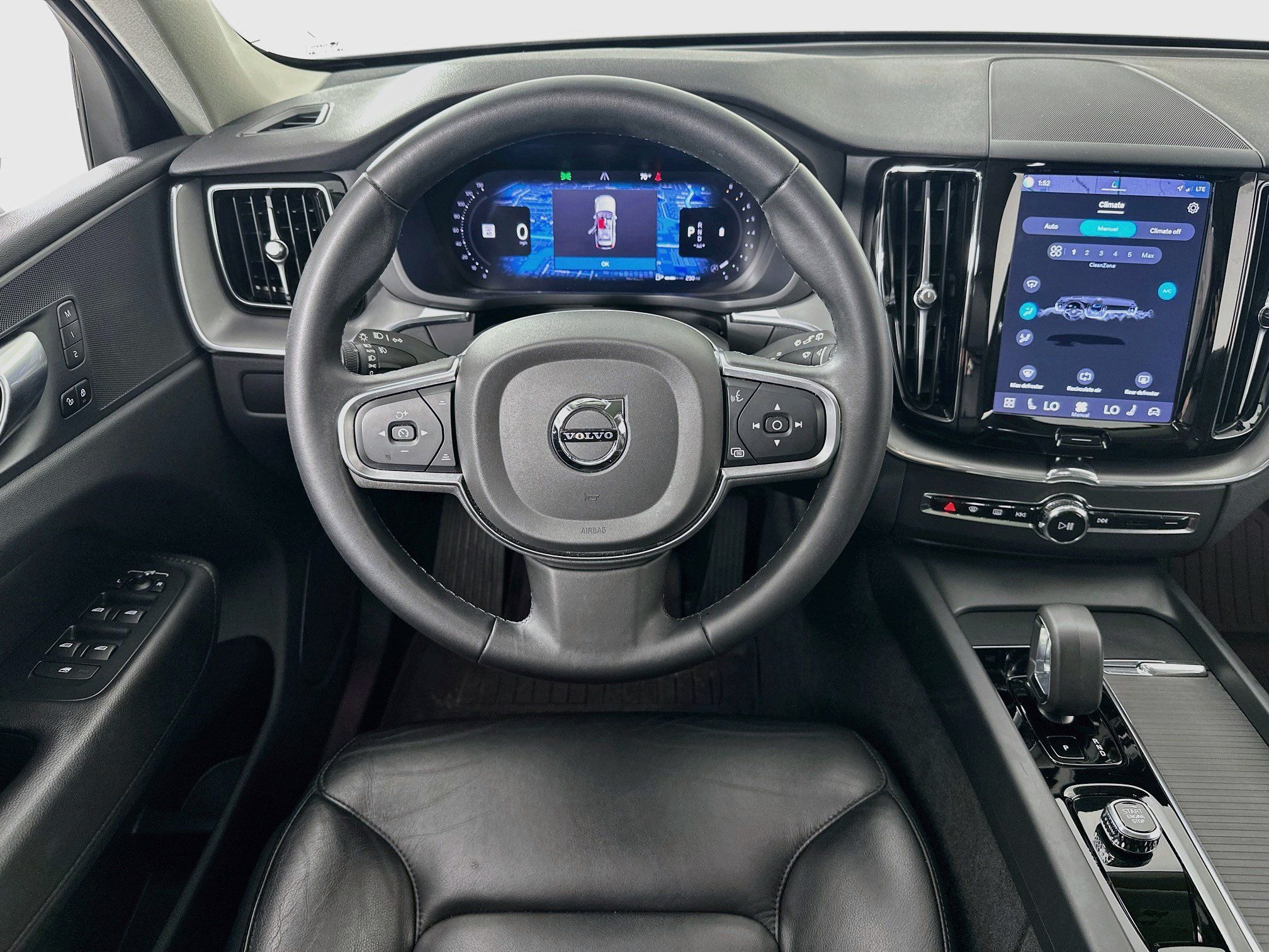 Used 2023 Volvo XC60 B5 Core w/ Protection Package AWD/4WD image 23