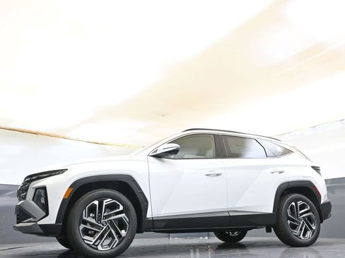 New 2026 Hyundai Tucson Limited image 30