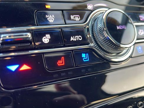 Used 2021 Lincoln Corsair AWD w/ Premium Package image 30