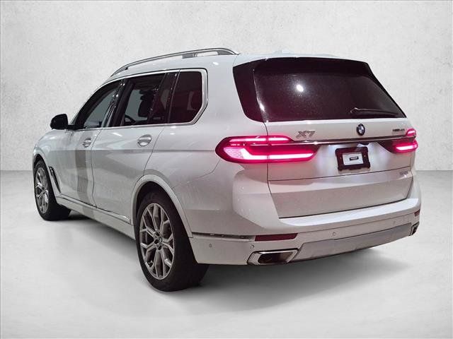 Used 2023 BMW X7 xDrive40i AWD/4WD image 6