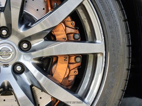 Used 2016 Nissan GT-R Premium AWD/4WD image 61