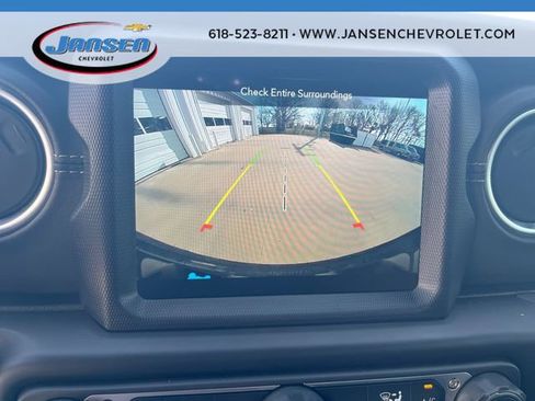 Used 2023 Jeep Wrangler Sahara w/ Cold Weather Group image 14