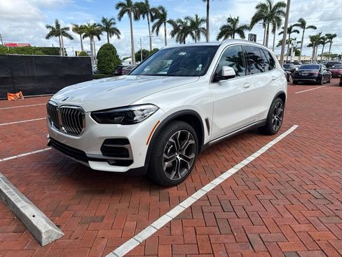 Used 2023 BMW X5 sDrive40i w/ Premium Package RWD image 2