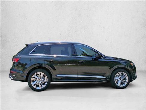 Used 2023 Audi Q7 3.0T Premium Plus w/ Premium Plus Package AWD/4WD image 4