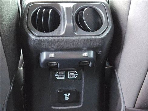Used 2021 Jeep Wrangler Unlimited Rubicon AWD/4WD image 19