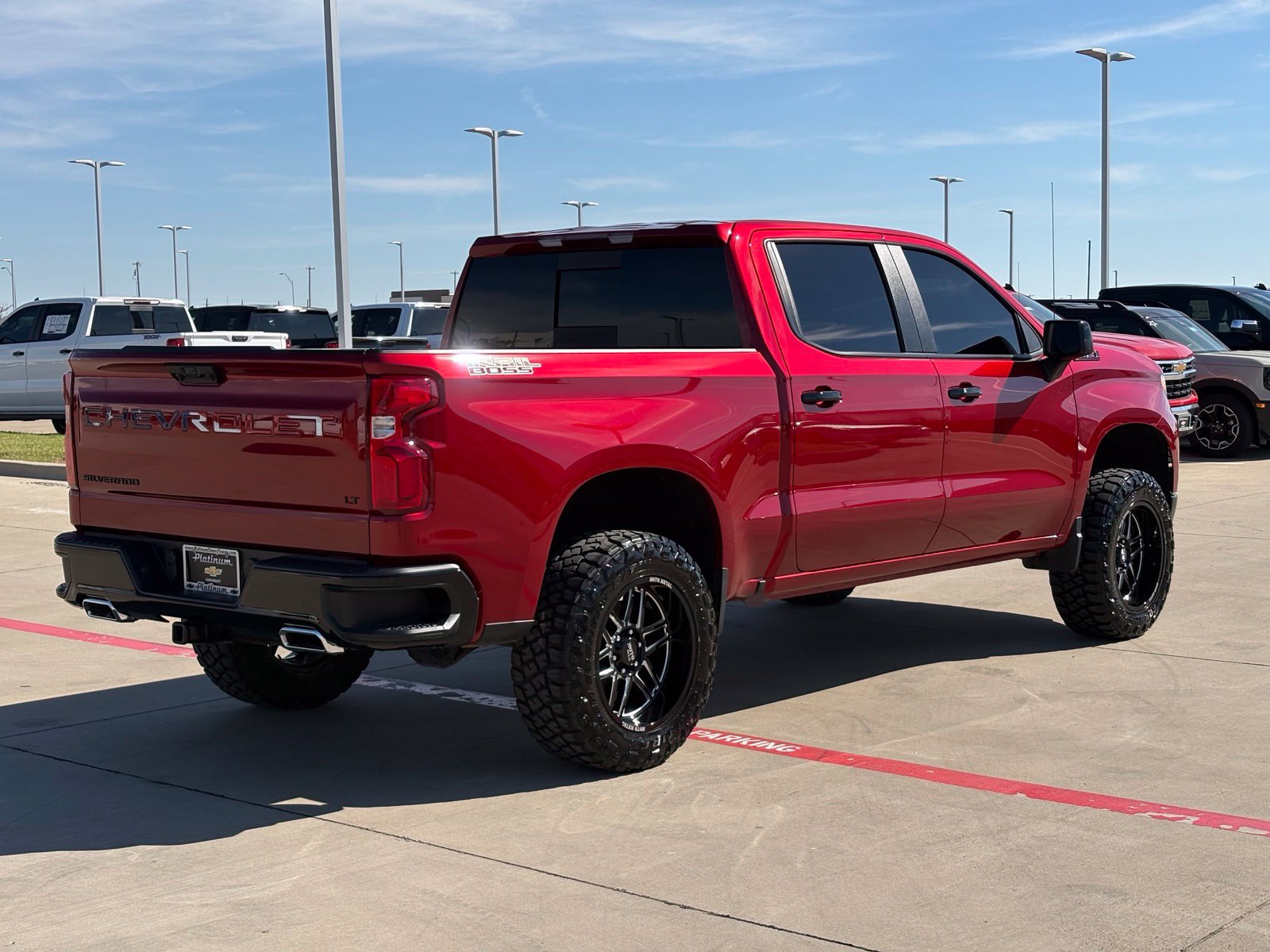 Used 2025 Chevrolet Silverado 1500 LT Trail Boss w/ Convenience Package II AWD/4WD image 7