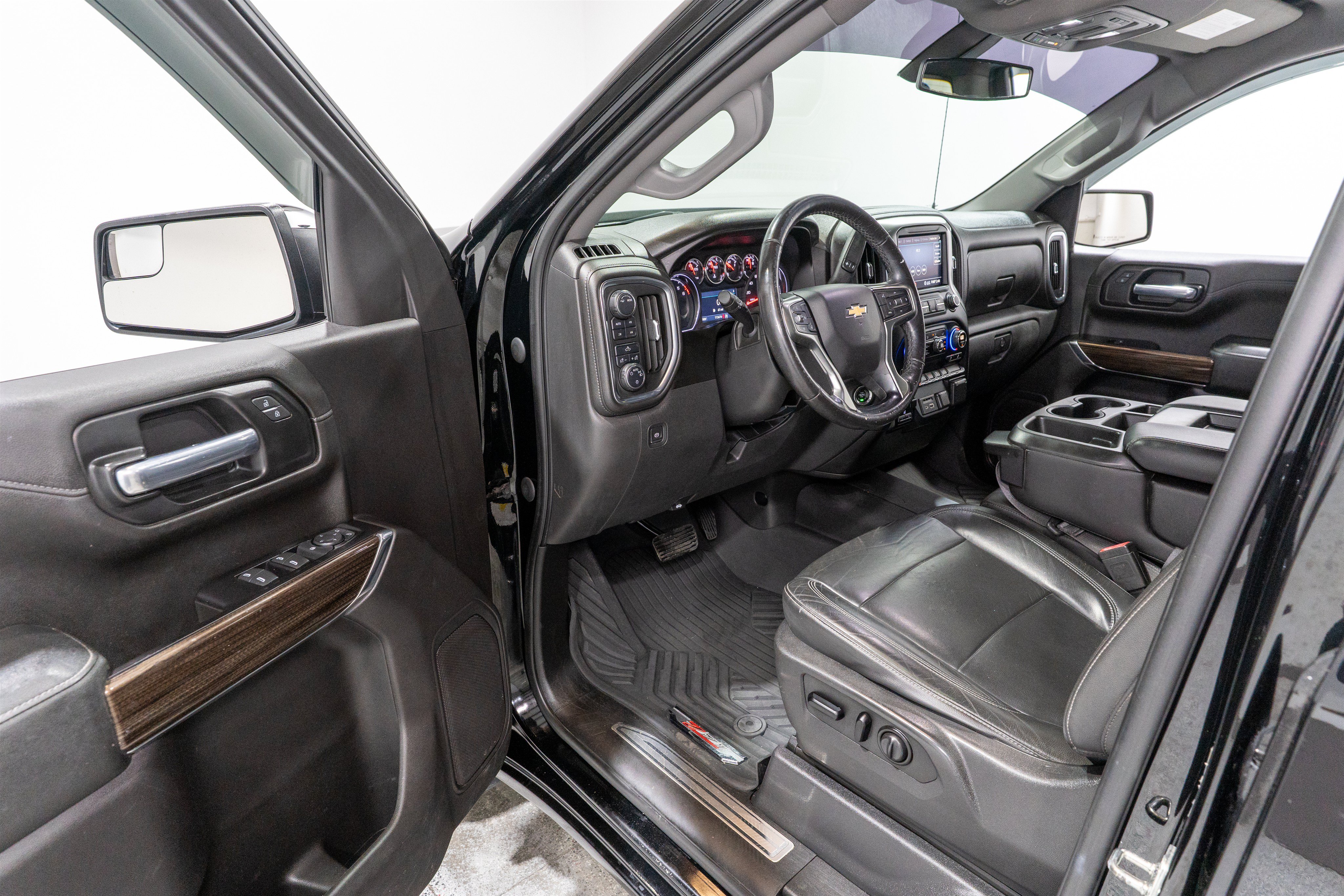 Used 2020 Chevrolet Silverado 1500 LT w/ All-Star Edition AWD/4WD image 13