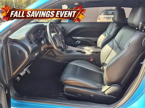 Used 2023 Dodge Challenger SXT w/ Plus Package RWD image 10