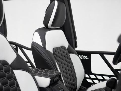 Used 2025 Ford Bronco 4-Door image 16