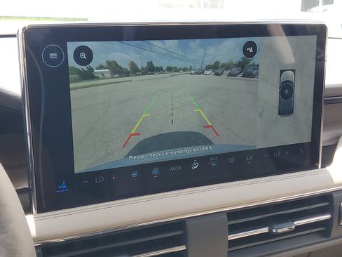 Certified 2023 Lincoln Corsair Reserve w/ Equipment Group 201A AWD/4WD image 17
