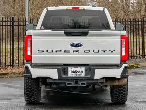 Used 2024 Ford F350 XLT AWD/4WD image 5