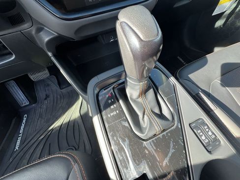 Certified 2025 Subaru Crosstrek 2.5i Limited w/ Crosstrek Mirror Package image 15