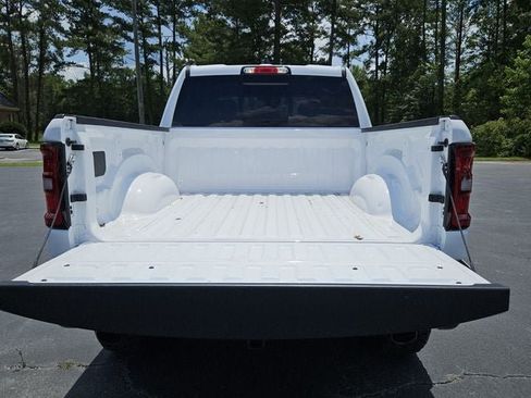 New 2026 RAM 1500 Express AWD/4WD image 13
