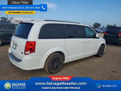 Used 2018 Dodge Grand Caravan GT FWD image 4