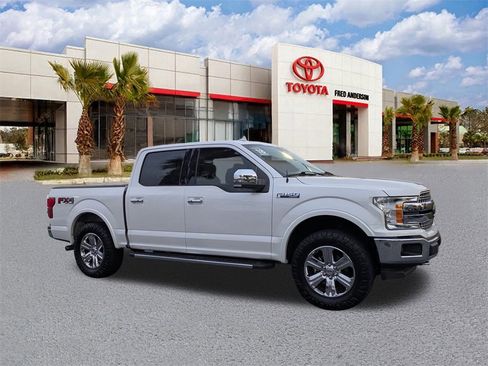 Used 2018 Ford F150 Lariat image 2