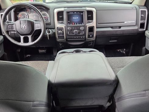 Used 2019 RAM 1500 Big Horn image 12