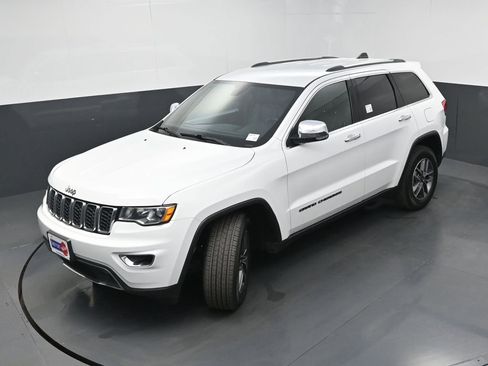 Used 2019 Jeep Grand Cherokee Limited image 33