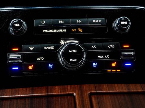 Used 2023 Lincoln Navigator Reserve AWD/4WD image 22