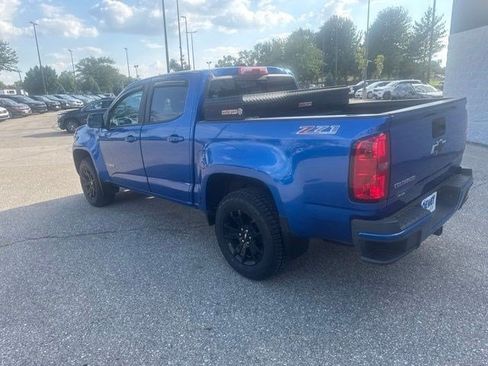 Used 2018 Chevrolet Colorado Z71 AWD/4WD image 3