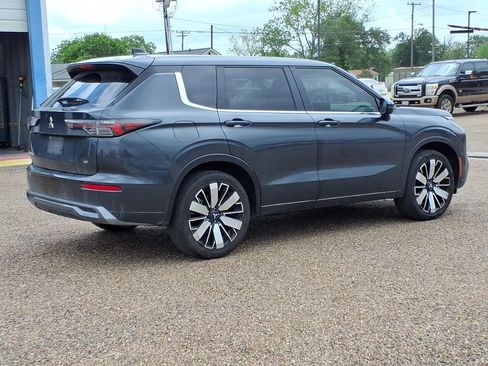 Used 2025 Mitsubishi Outlander SE AWD/4WD image 4