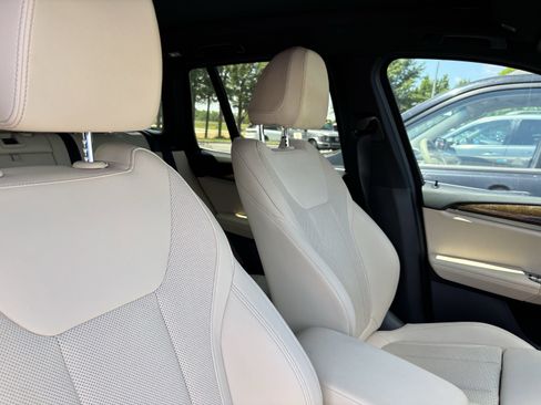 Certified 2024 BMW X3 sDrive30i w/ Premium Package w/ZPA RWD image 34