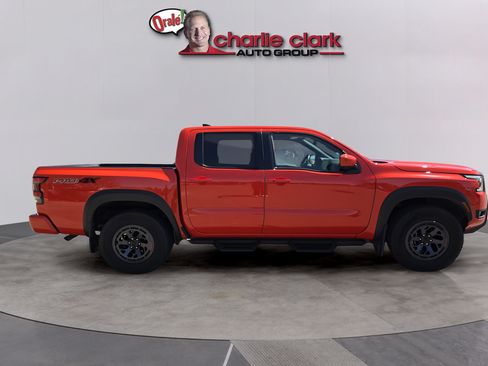 Used 2025 Nissan Frontier PRO-4X w/ Pro Convenience Package AWD/4WD image 8