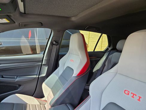 Used 2024 Volkswagen GTI SE FWD image 6
