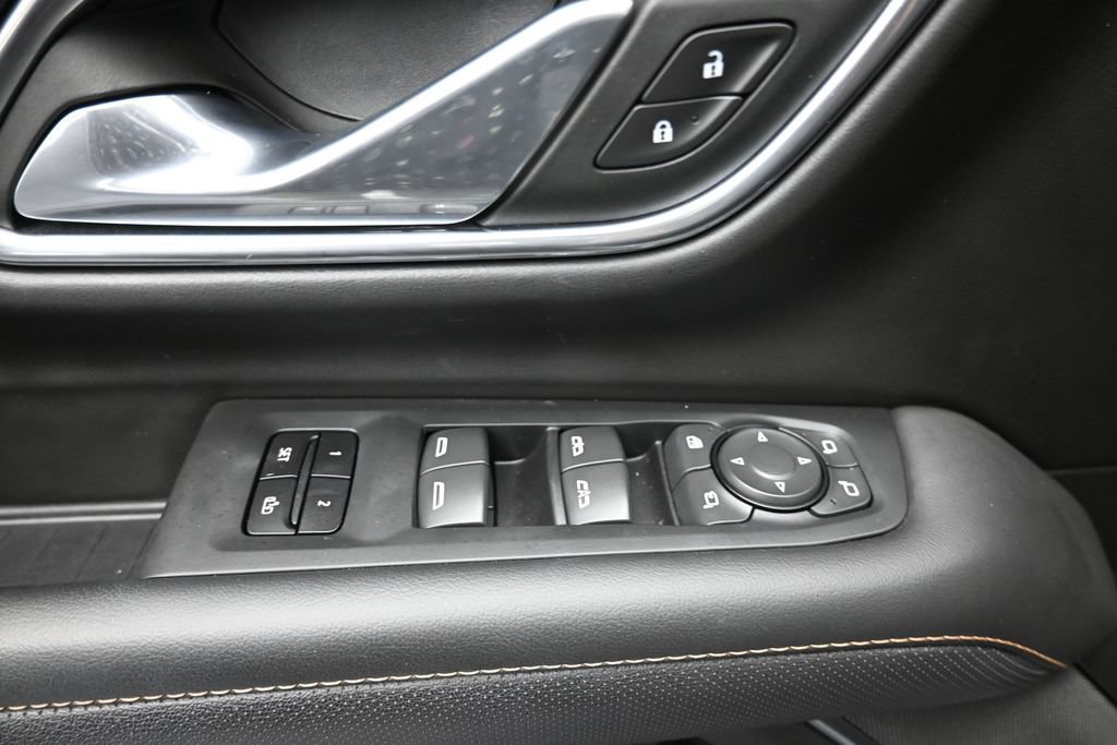Used 2023 GMC Yukon AT4 w/ LPO, Floor Liner Package AWD/4WD image 6