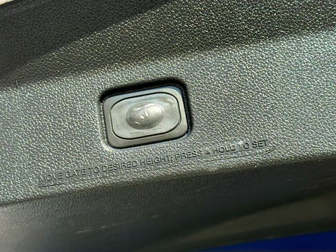 Used 2017 Ford Explorer XLT w/ Equipment Group 202A image 13