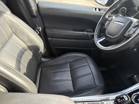 Used 2019 Land Rover Range Rover Sport Supercharged AWD/4WD image 14