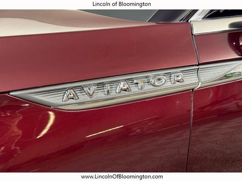 Used 2021 Lincoln Aviator Reserve w/ Equipment Group 202A image 16