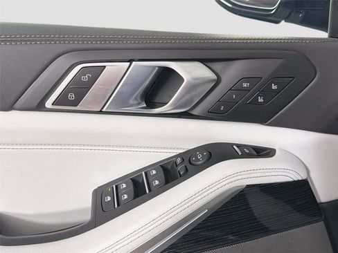 New 2026 BMW X5 xDrive50e AWD/4WD image 18
