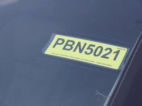 Used 2025 Nissan Rogue SV image 28