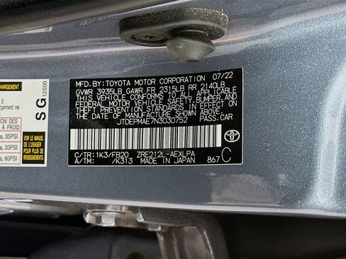 Used 2022 Toyota Corolla LE w/ Carpet Mat Package (TMS) image 12