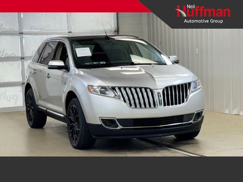 Used 2015 Lincoln MKX FWD w/ Equipment Group 102A image 1